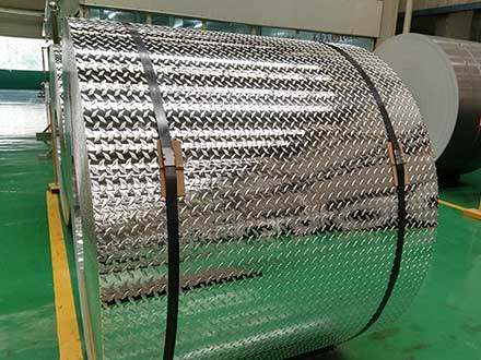 花紋鋁板廠家-生產批發廠家直銷價格低(圖1)