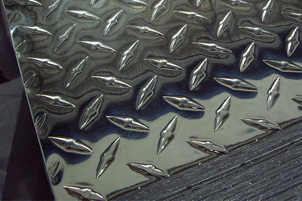 花紋鋁卷折彎開裂怎么辦(圖1) 未標(biāo)題-1.jpg