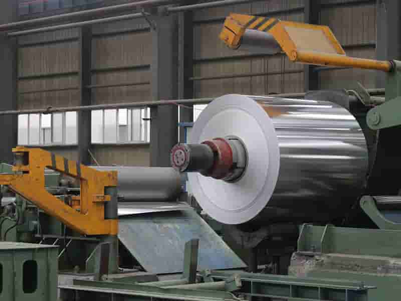 鋁卷拉矯設備圖片